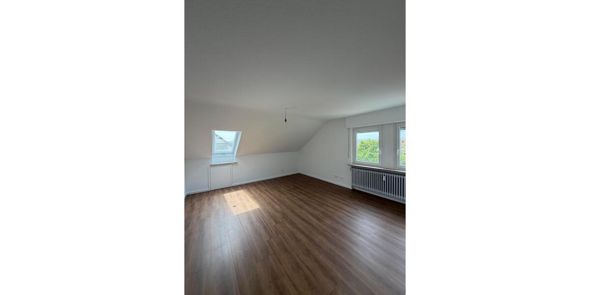 Dachgeschoßwohnung Stuttgart Fasanenhof-Ost - 3 Zimmer, 49 m&sup2;, 834&euro; | Angebot:26670387