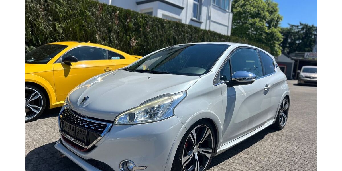 Peugeot 208 99.260 km 8.900 &euro; Saarlouis 66740