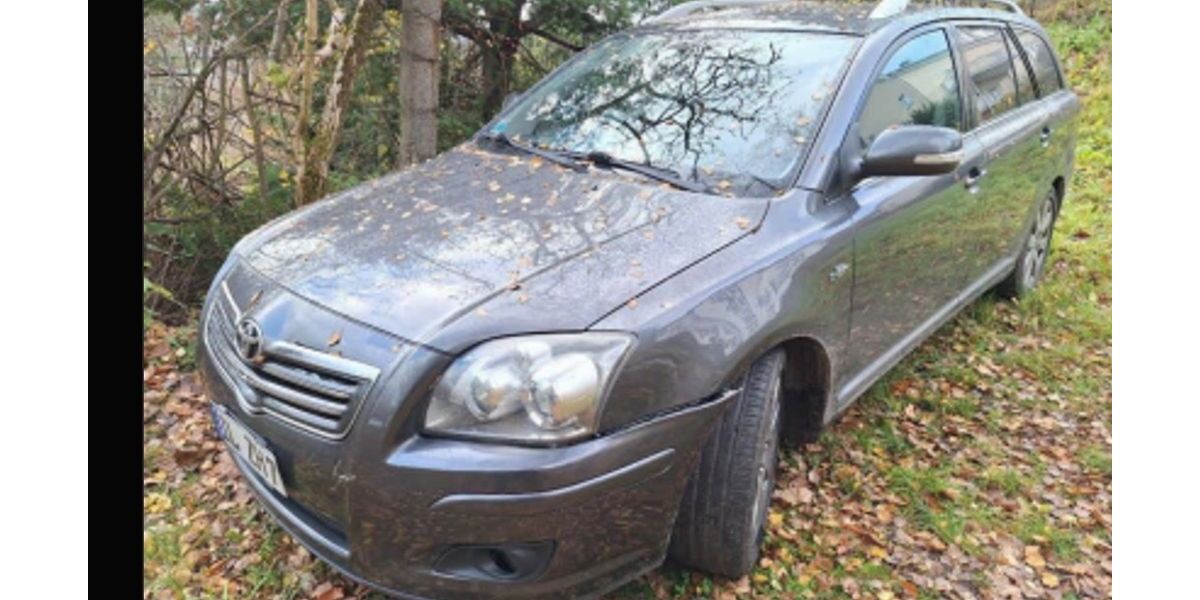 Toyota Avensis 260.000 km 1.490 &euro; Berlin 13587