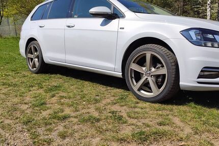 VW Golf 70.000 km 14.300 &euro; Neustadt 67435