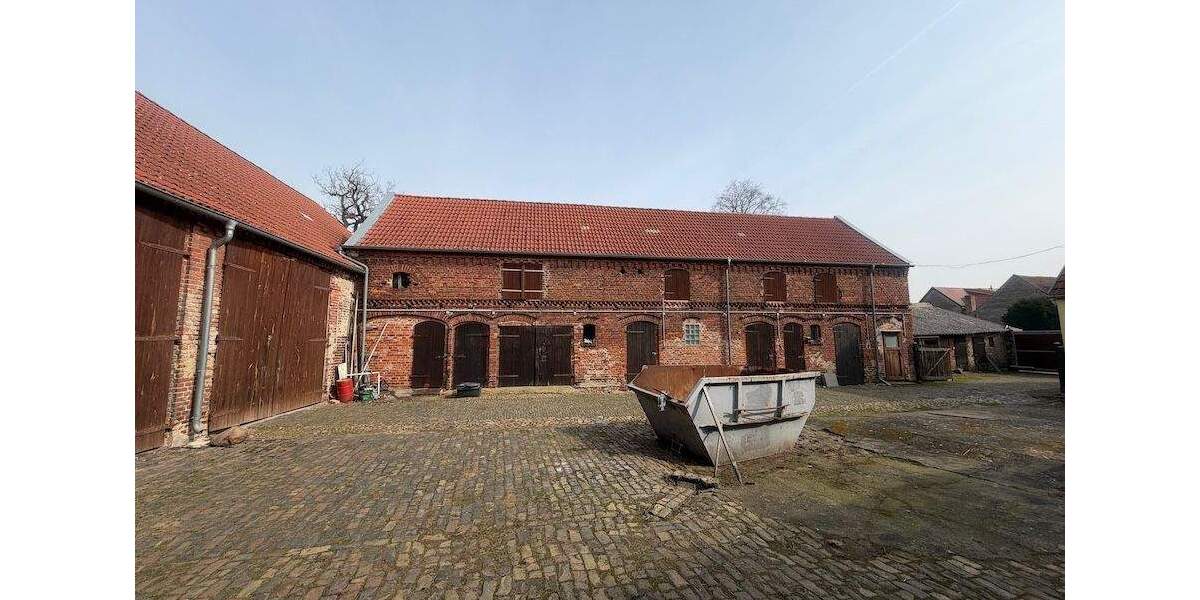 Einfamilienhaus Ziesar - 6 Zimmer, 207 m&sup2;, 240.000&euro; | Angebot:25880728