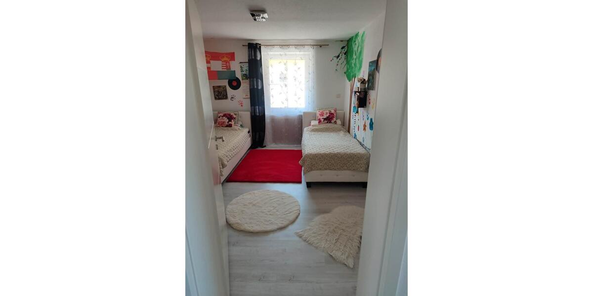 Einfamilienhaus Triftern - 8 Zimmer, 240 m&sup2;, 699.000&euro; | Angebot:27072652