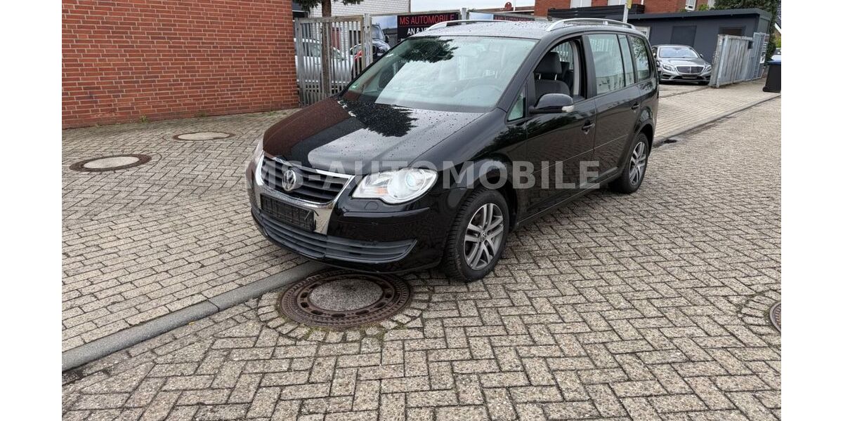 VW Touran 234.000 km 2.750 &euro; Nordhorn 48529