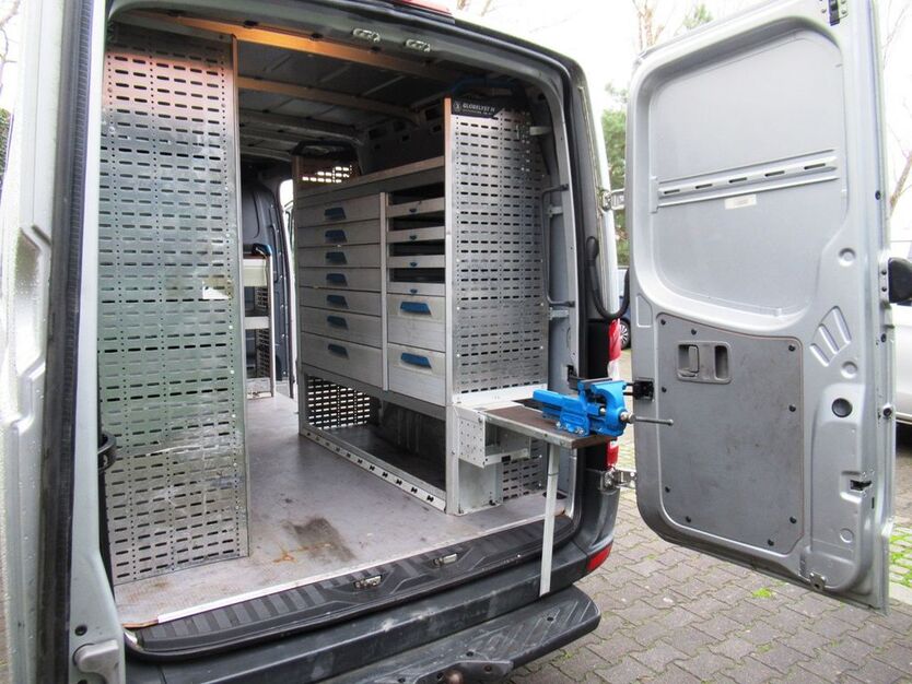 Mercedes-Benz Sprinter 165.000 km 14.980 € Gröbern bei Meissen 01689