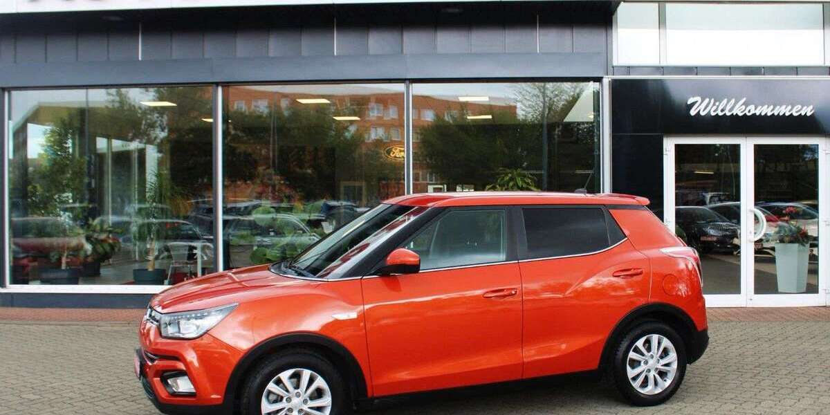 SsangYong Tivoli 30.407 km 14.450 &euro; Burg 39288