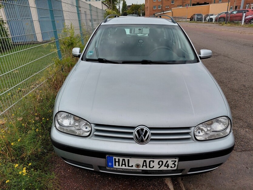VW Golf IV 238.000 km 1.200 € Halle 33790