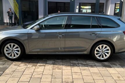 Skoda Octavia 21.533 km 30.950 &euro; Schmallenberg-Niederberndorf 57392