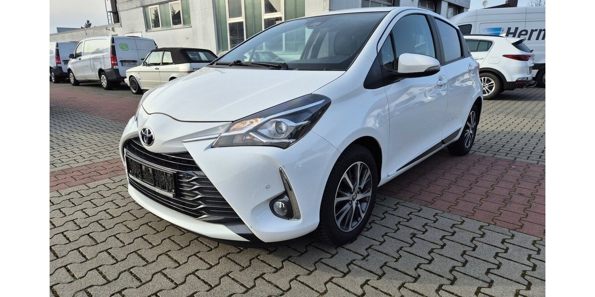 Toyota Yaris Team D 98.400 km 11.890 &euro; Rodgau 63110