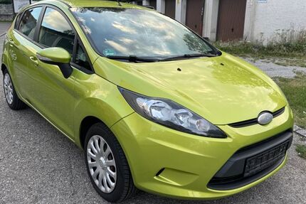 Ford Fiesta 122.000 km 2.600 &euro; kaufbeuren 87600