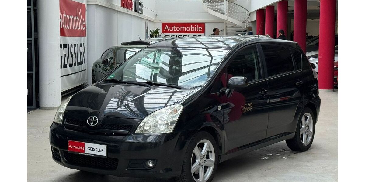 Toyota Corolla Verso 187.000 km 4.990 &euro; Leipzig 04347