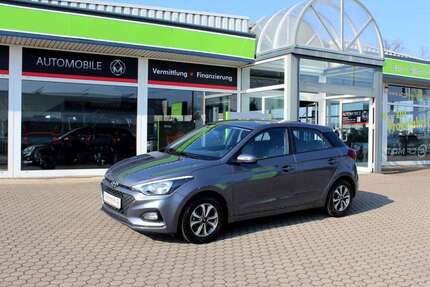 Hyundai i20 14.686 km 13.499 &euro; Werther 99735
