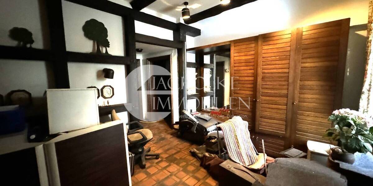 Mehrfamilienhaus, Wohnhaus Bienenbüttel / Wichmannsburg Wichmannsburg - 8 Zimmer, 396 m&sup2;, 715.000&euro; | Angebot:25700604