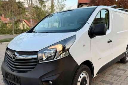 Opel Vivaro 123.228 km 11.000 &euro; Blankenburg 38889
