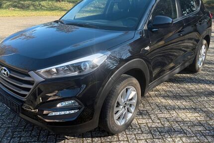 Hyundai TUCSON 33.700 km 15.490 &euro; Kircheib 57635