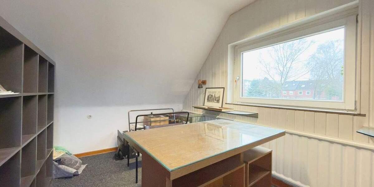 Gewerbeobjekt Bremen Kirchhuchting - 8 Zimmer, 451 m&sup2;, 389.000&euro; | Angebot:24515526