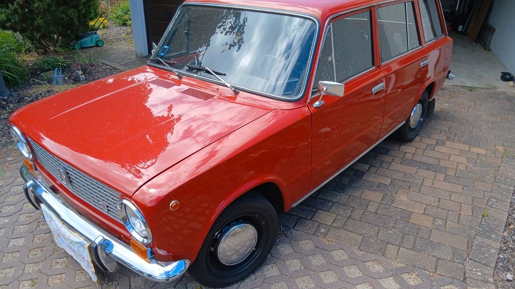 Lada 1200 41.500 km 7.000 &euro; Altenburg 04600