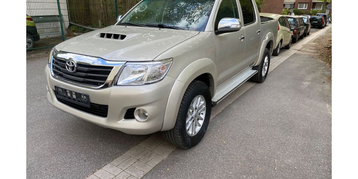 Toyota Hilux 238.500 km 16.900 &euro; Hamburg 20535
