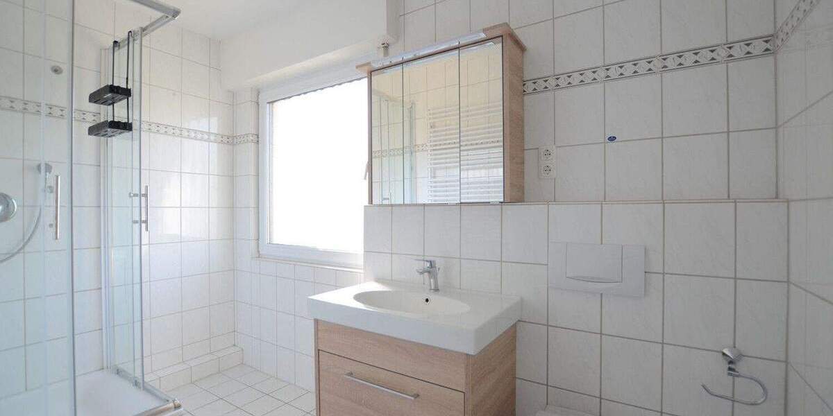 Einfamilienhaus Eschborn Niederhöchstadt - 5 Zimmer, 144 m&sup2;, 2.600&euro; | Angebot:25360556