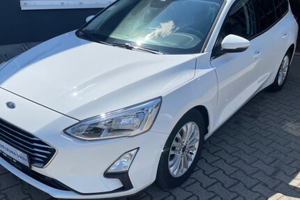 Ford Focus 53.998 km 18.299 &euro; Leuna 06237