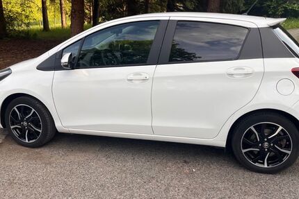 Toyota Yaris 70.000 km 8.450 &euro; Freital 01705