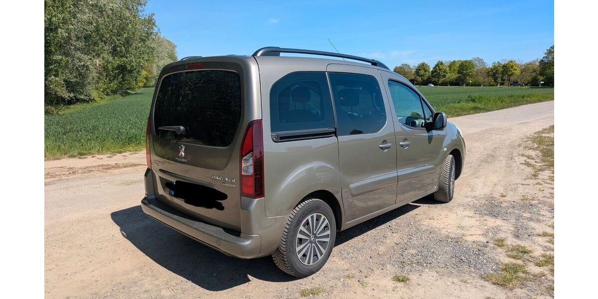 Peugeot Partner Tepee 221.000 km 3.950 &euro; Ilsede 31246