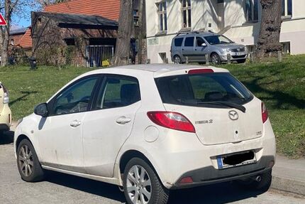 Mazda 2 199.676 km 2.600 &euro; Berlin 13057