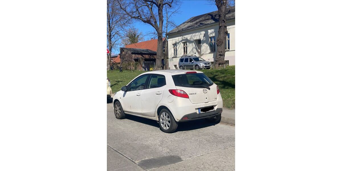 Mazda 2 199.676 km 2.600 &euro; Berlin 13057