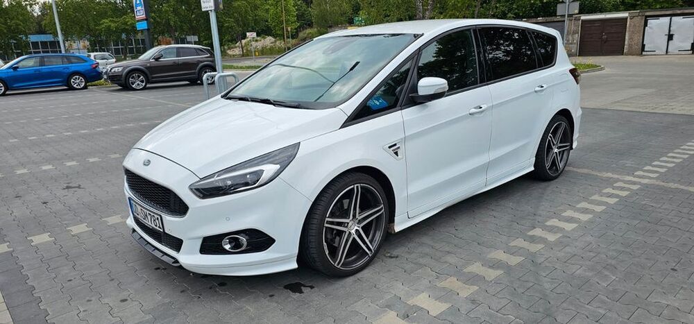 S-Max