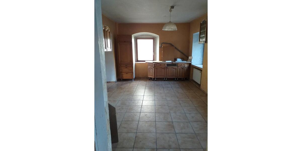 Mehrfamilienhaus, Wohnhaus Schwarzhofen - 6 Zimmer, 170 m&sup2;, 59.000&euro; | Angebot:27130342