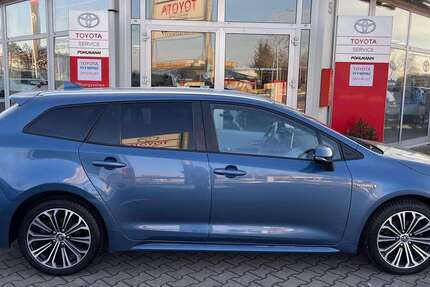 Toyota Corolla 54.500 km 20.930 &euro; Zeithain 01619