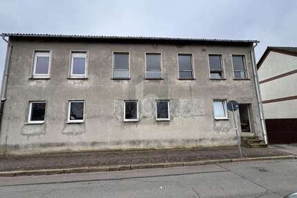 Haus Lübz - 10 Zimmer, 327 m&sup2;, 85.000&euro; | Angebot:25549730