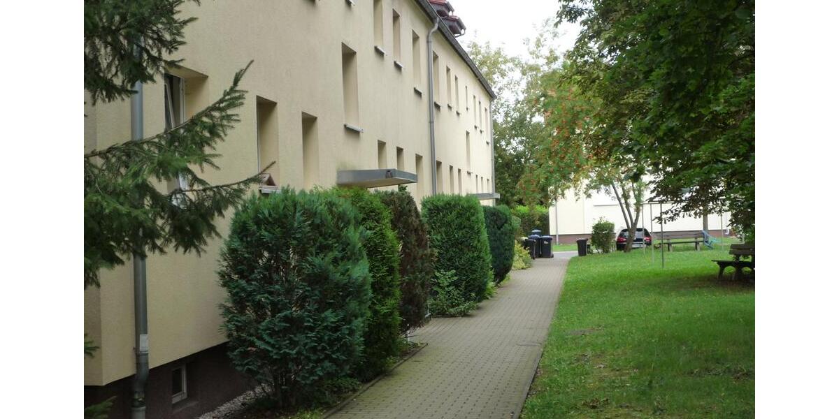 Dachgeschoßwohnung Borna - 3 Zimmer, 55 m&sup2;, 320&euro; | Angebot:25612328