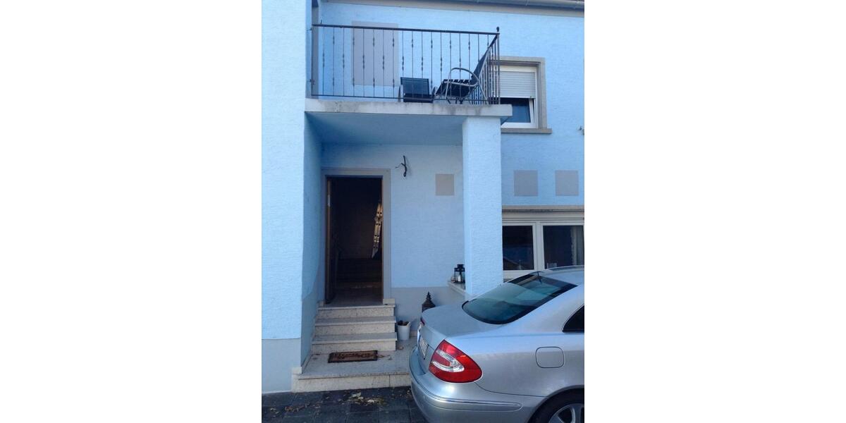 Einfamilienhaus Haßloch - 8 Zimmer, 180 m&sup2;, 280.000&euro; | Angebot:23163896