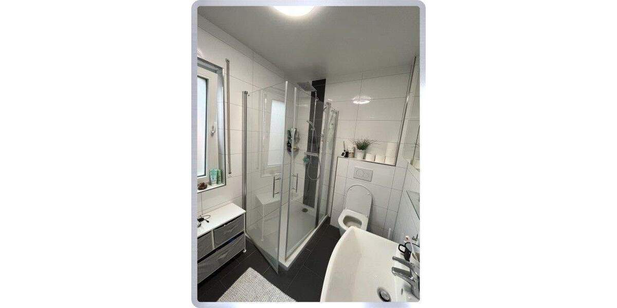 ***Sehr gut vermietetes Eckhaus im Top-Zustand*** 6 zimmer