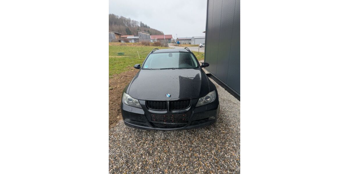 BMW 318 205.000 km 2.500 &euro; Frankenhofen 87662