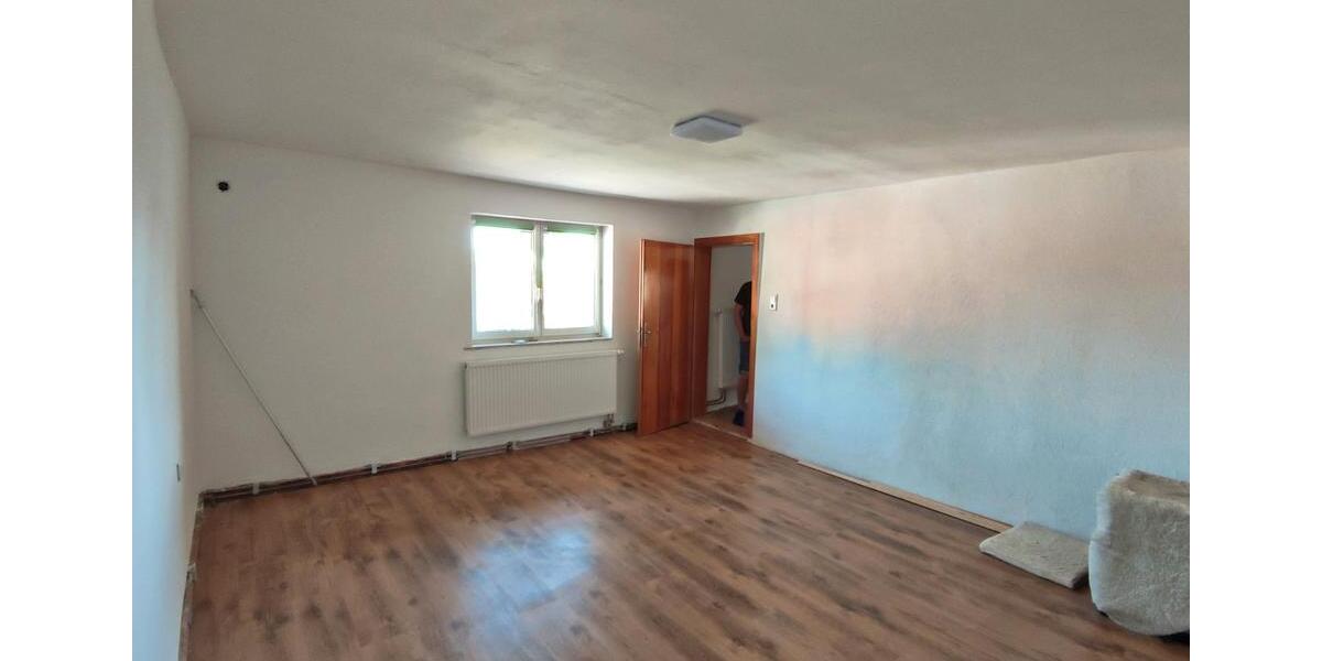 Bauernhaus, Landhaus Eisfeld Heid - 5 Zimmer, 174 m&sup2;, 85.000&euro; | Angebot:26838226
