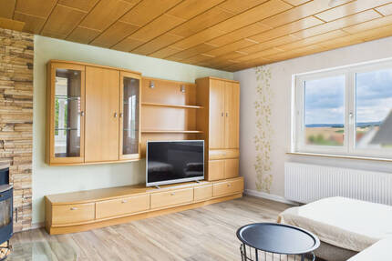 Haus Großeibstadt - 7 Zimmer, 155 m&sup2;, 287.000&euro; | Angebot:24035457