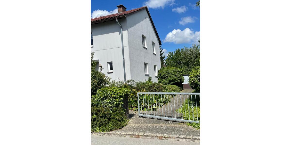 Doppelhaushälfte Plattling - 6 Zimmer, 110 m&sup2;, 230.000&euro; | Angebot:26889199