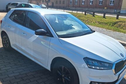 Skoda Fabia 11.983 km 16.990 &euro; Hergisdorf 06313