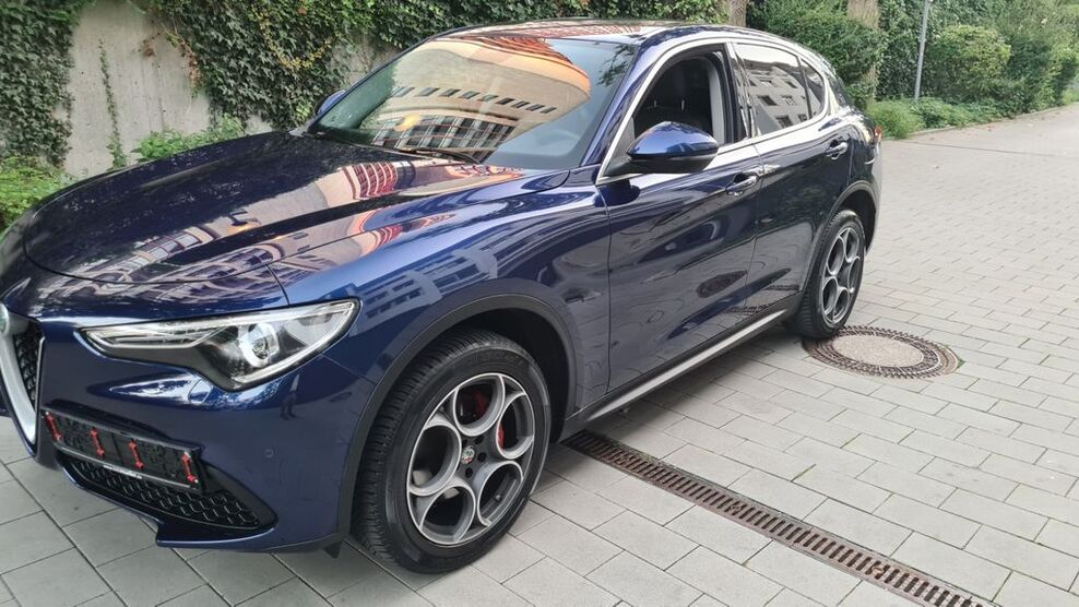 Alfa Romeo Stelvio 78.500 km 24.777 € München 80689