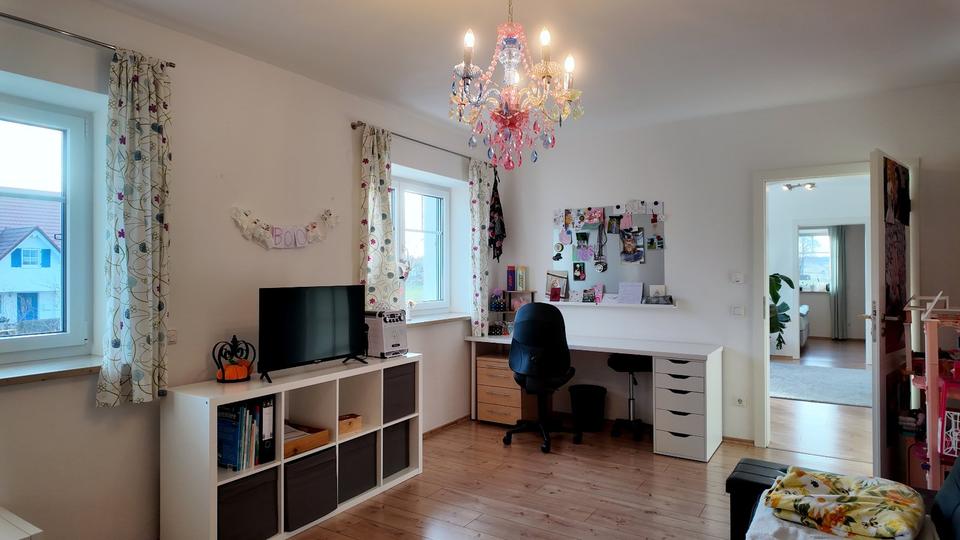 Einfamilienhaus Oberrieden - 6 Zimmer, 255 m&sup2;, 780.000&euro; | Angebot:24705688
