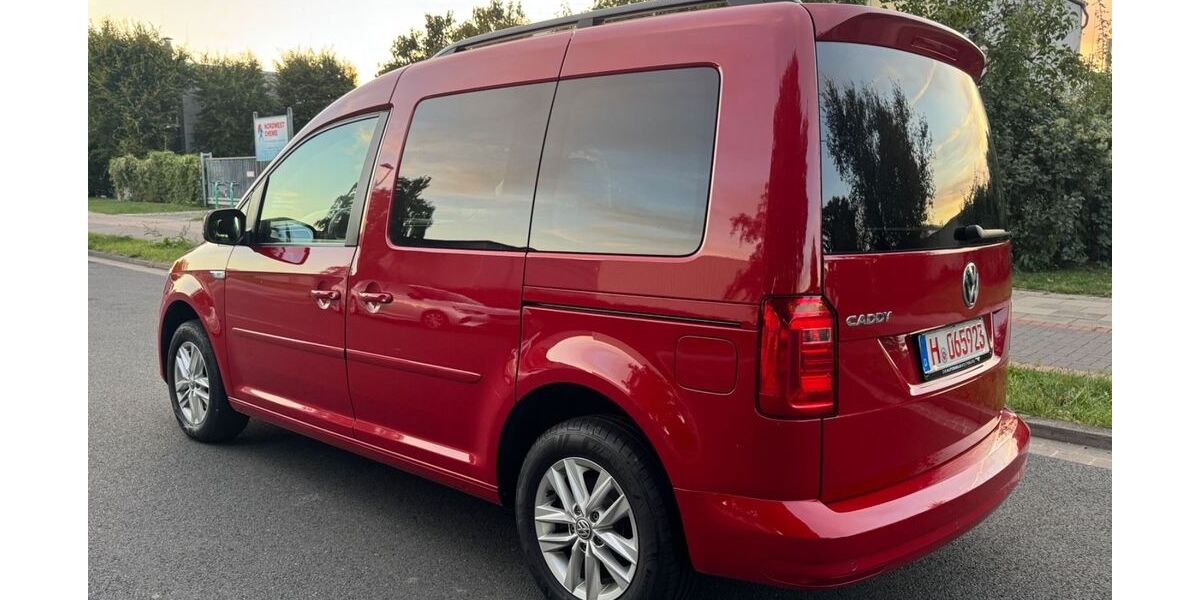 VW Caddy 106.106 km 14.990 &euro; Langenhagen 30855