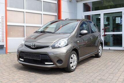 Toyota Aygo (X) 105.692 km 3.500 &euro; Dahlwitz Hoppegarten 15366