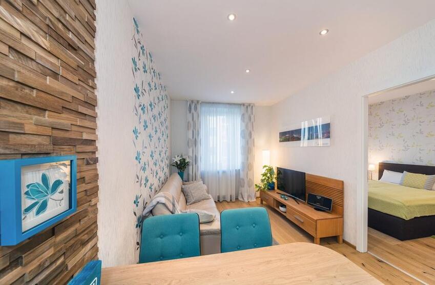 Exklusives, voll möbliertes Apartment in der Äußeren Innenstadt