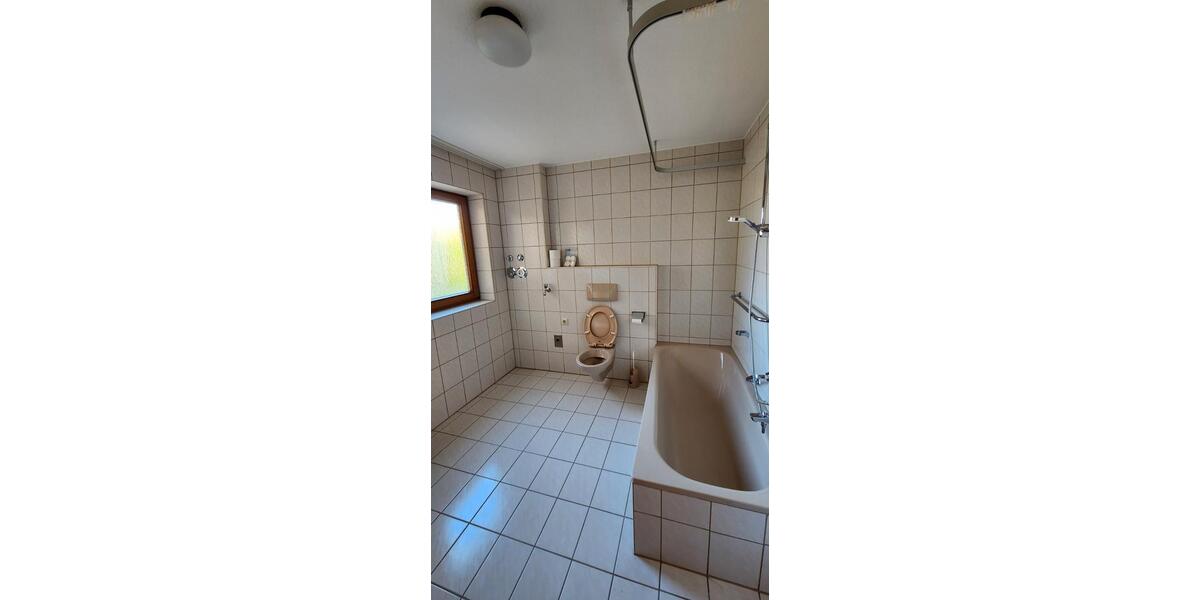 Etagenwohnung Schwäbisch Hall - 2.5 Zimmer, 70 m&sup2;, 205.000&euro; | Angebot:27024810