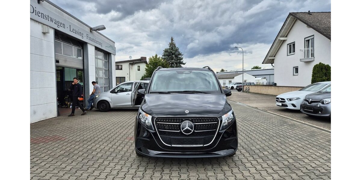 Mercedes-Benz V 220 d RWD lang, Standheizung, Distronic, AHK 36.888 km 49.990 &euro; Rodgau 63110