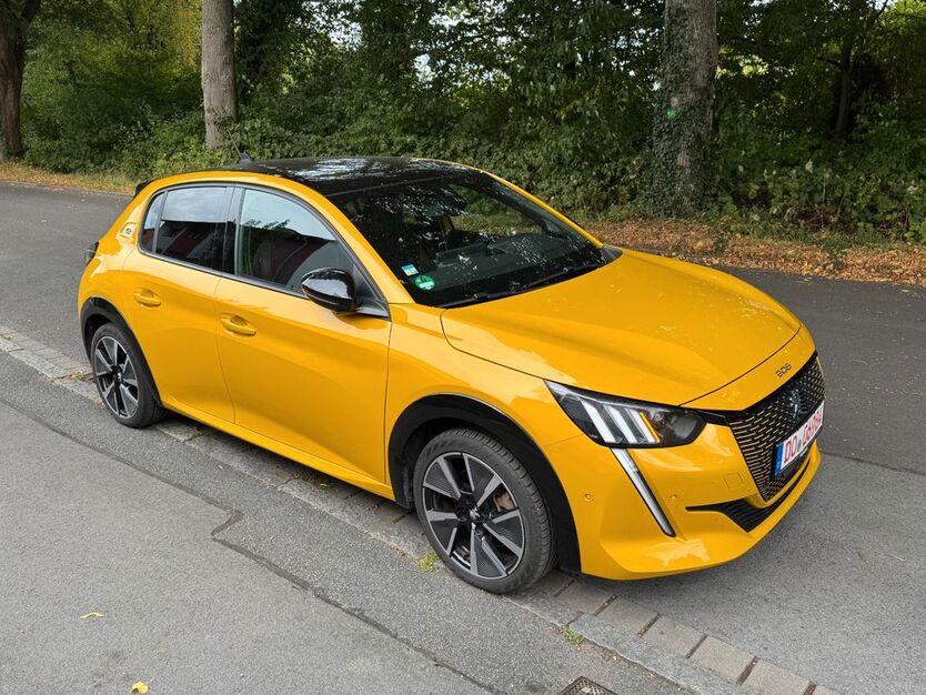 Peugeot 208 77.000 km 14.500 € Dortmund 44225