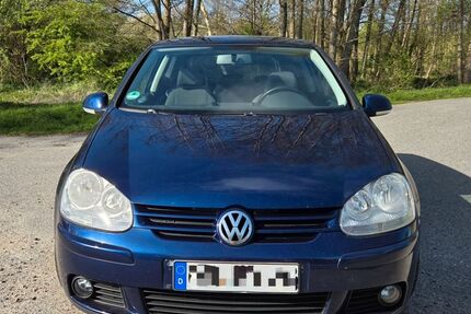 VW Golf 243.080 km 2.100 &euro; Hamberge 23619