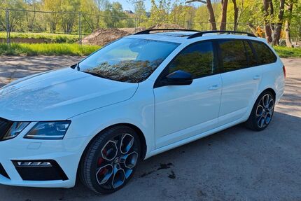 Skoda Octavia 122.000 km 16.990 &euro; Saalfeld 07318