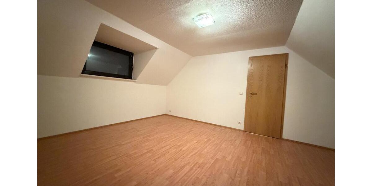 Schöne 2 - Zimmer Wohnung mit Riesen Dachterrasse 2 zimmer